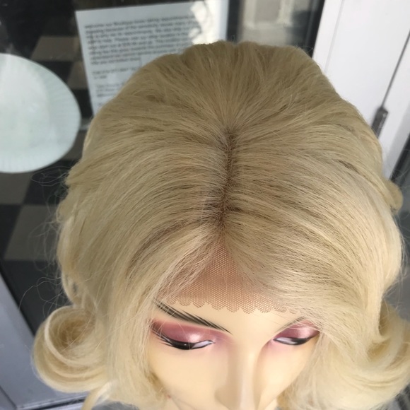 Wig blonde 613 Pretty Curly Beautiful Long Wig - Picture 6 of 8